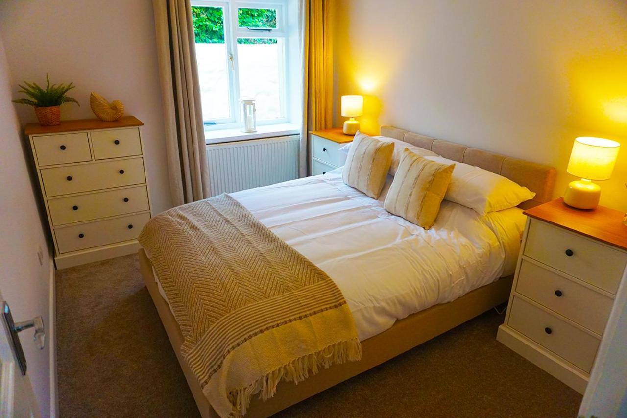 Staycation At Pine Cottage, A Newly Refurbished Holiday Cottage Goodwick Dış mekan fotoğraf